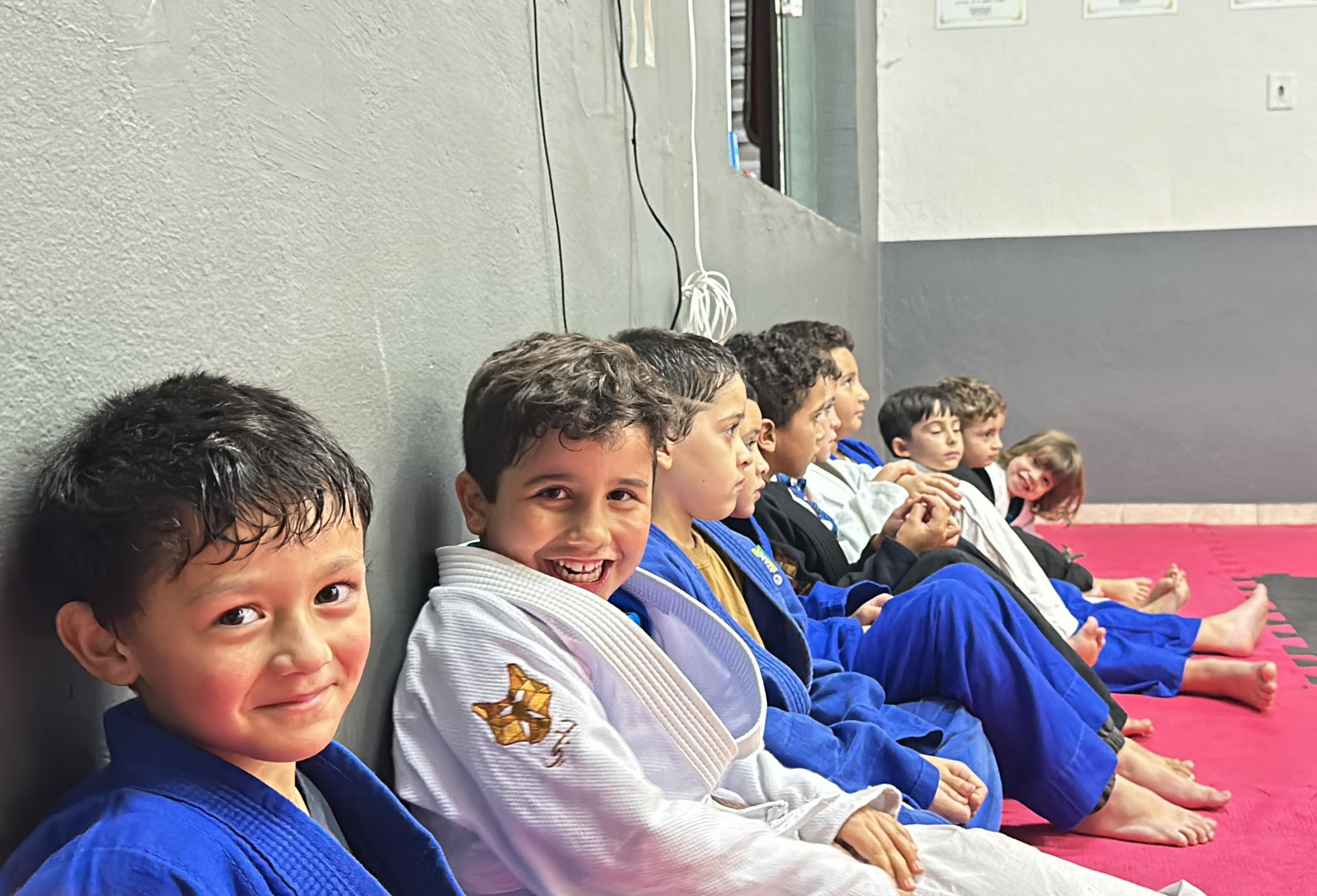 Aula de Jiu-Jitsu para crianças